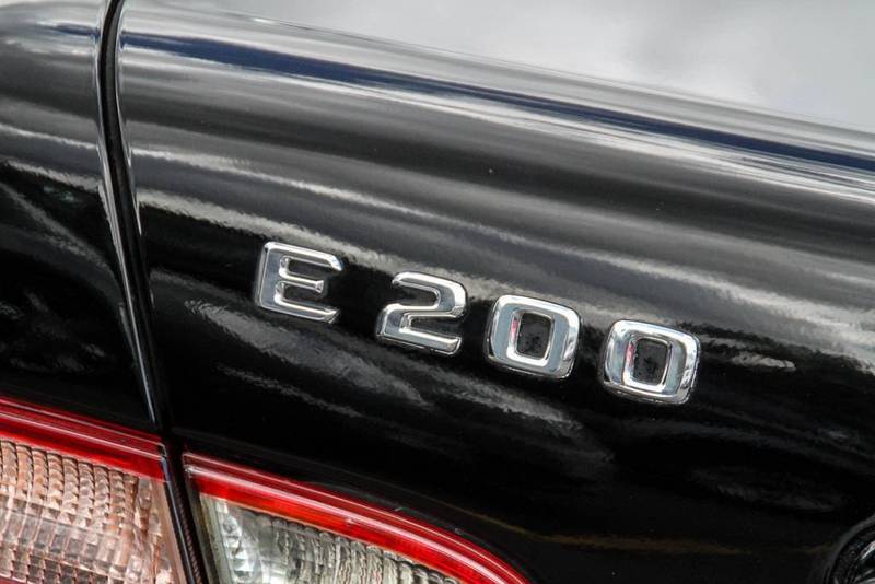 2001 MERCEDES-BENZ E200K CLASSIC W210