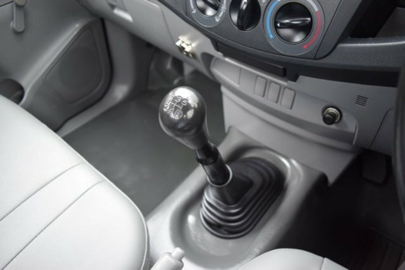 2010 TOYOTA HILUX WORKMATE TGN16R 09 UPGRADE