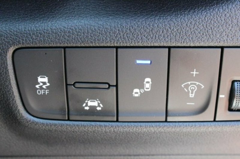 2017 HYUNDAI Kona Elite YEL (awd) OS