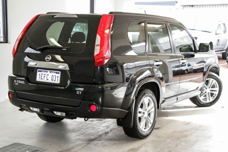 2013 NISSAN X-TRAIL ST T31