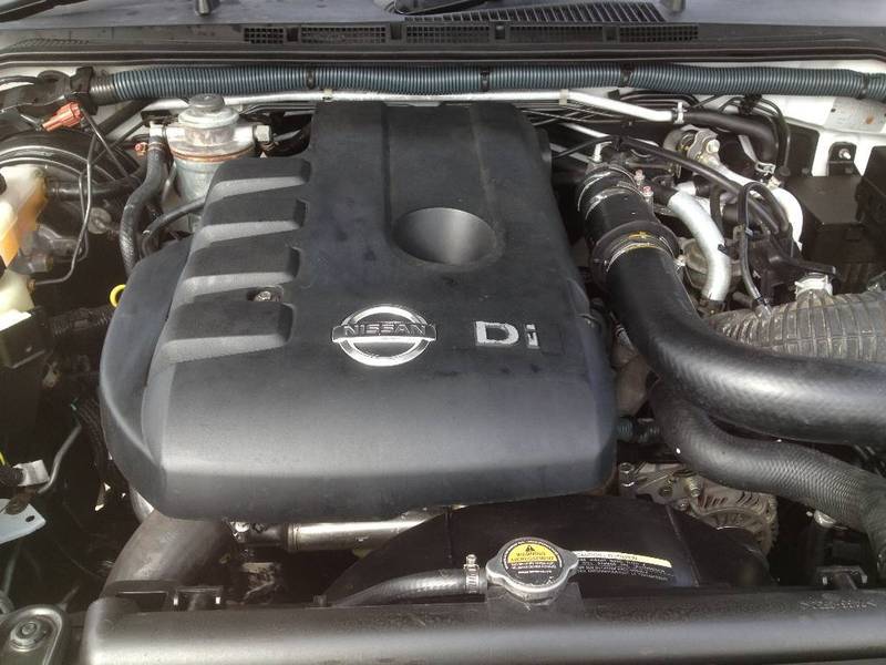 2011 NISSAN NAVARA ST (4x4) D40