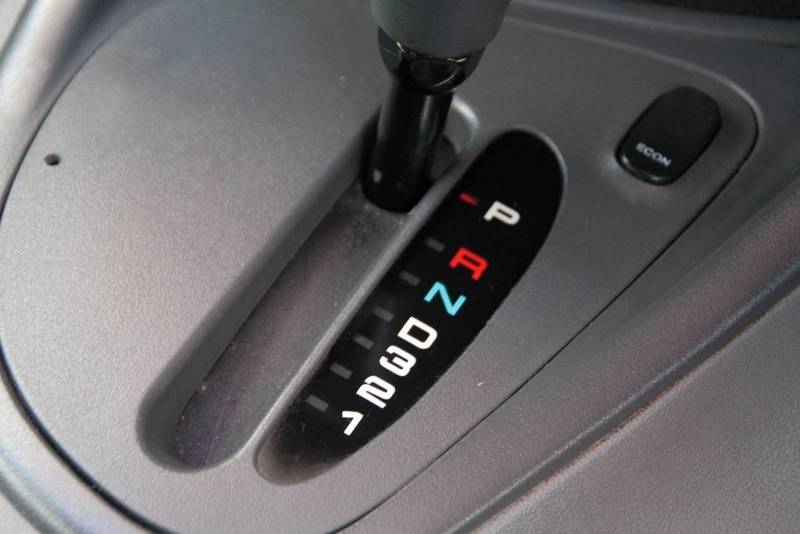 1996 FORD FAIRMONT EFII