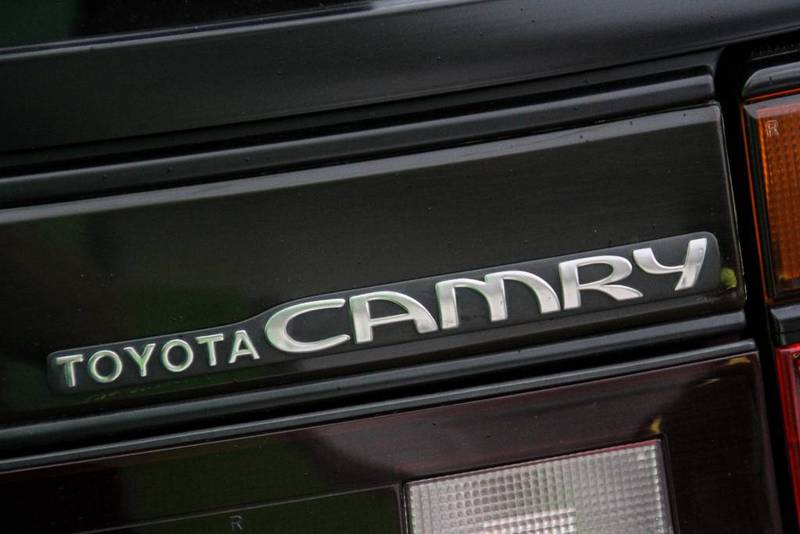 1992 TOYOTA CAMRY EXECUTIVE SV21