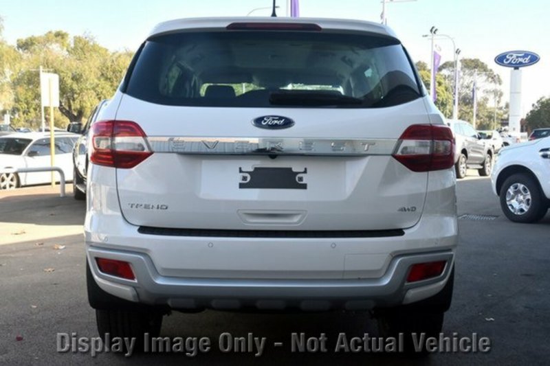 2017 FORD EVEREST TREND UA MY17
