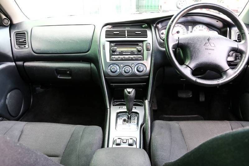 2004 MITSUBISHI MAGNA VR-X AWD TW SERIES II