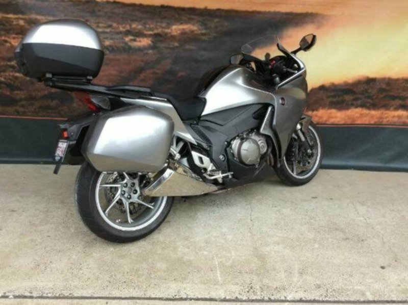 2010 HONDA VFR1200F ABS (VFR1200FA) ROAD