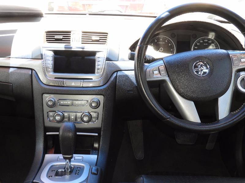 2011 HOLDEN CALAIS VE II