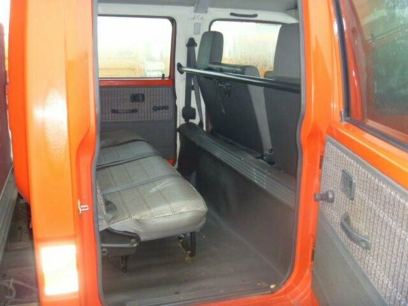1990 FORD TRADER