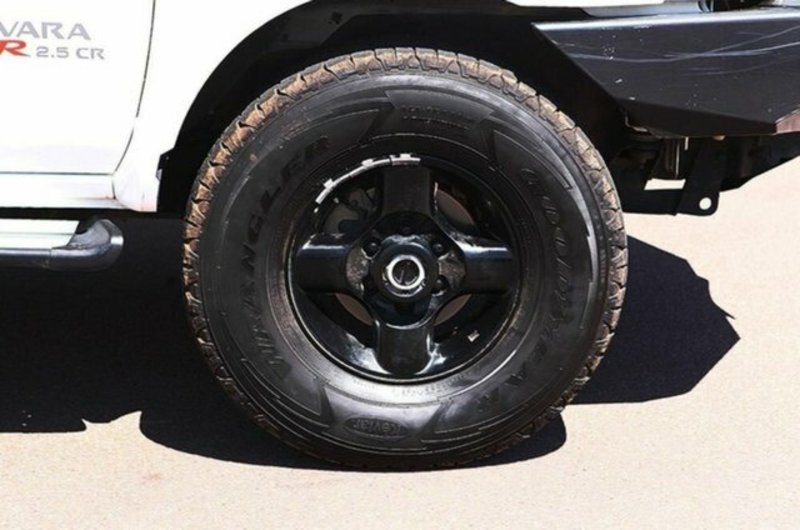 2012 NISSAN NAVARA ST-R SPECIAL EDITION (4x4) D22 SERIES 5
