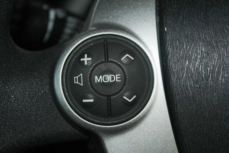 2013 TOYOTA PRIUS C E-CVT NHP10R