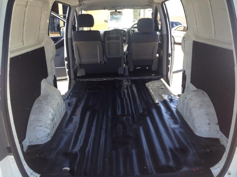 2010 HYUNDAI iLOAD TQ