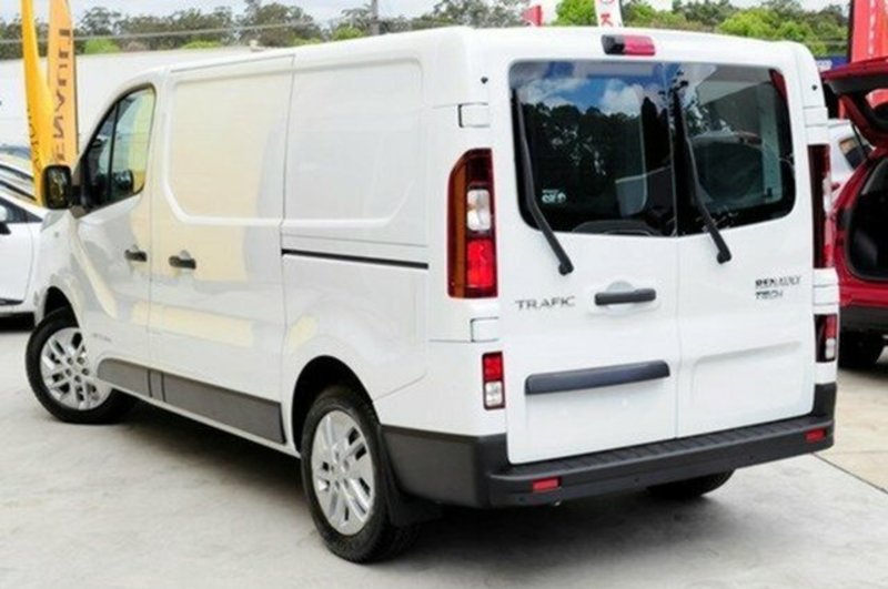 2016 RENAULT TRAFIC 103KW Low Roof SWB X82