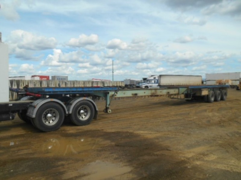 1980 Haulmark Flat top Semi Trailer