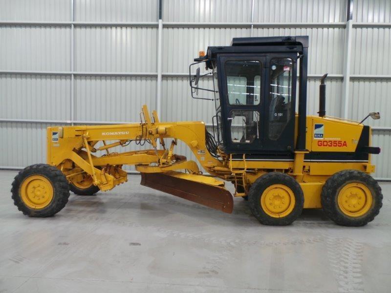 KOMATSU GD355A-1