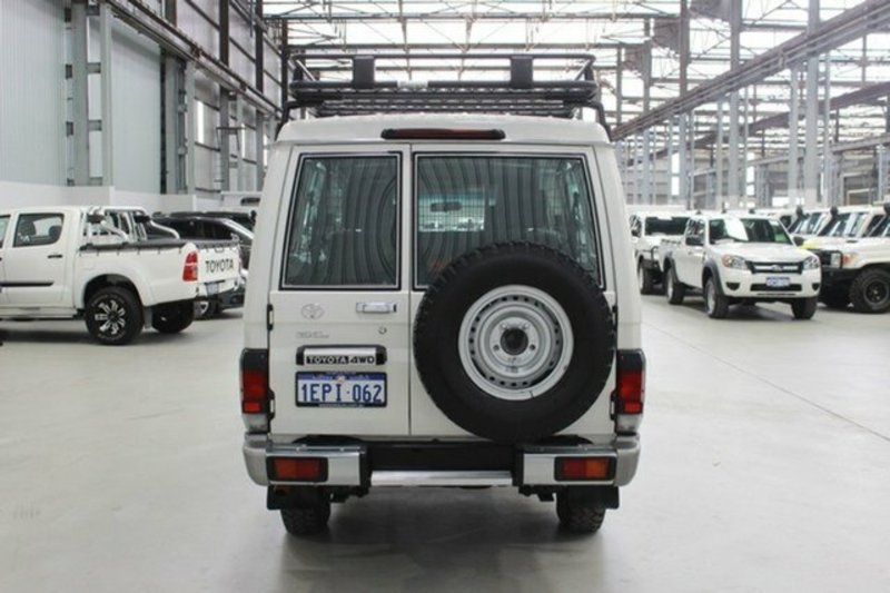 2012 TOYOTA LANDCRUISER GXL (4x4) VDJ78R MY12 UPDATE