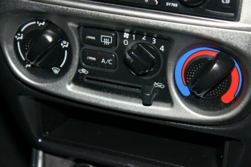 2005 NISSAN PULSAR ST N16 MY03