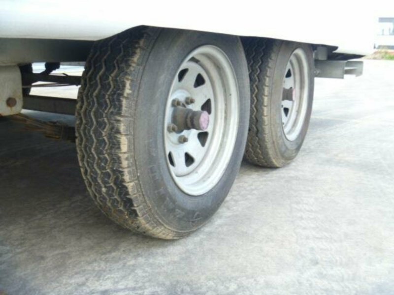 2008 MARLIN TANDEM AXLE TRAILER