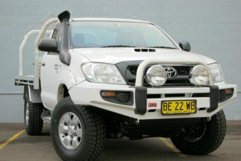 2010 TOYOTA HILUX SR (4x4) KUN26R 09 UPGRADE
