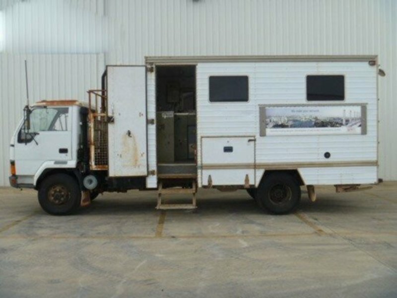 1994 MITSUBISHI 594 FH100 Truck