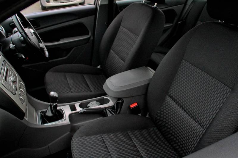 2010 FORD FOCUS LX LV