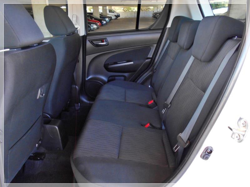 2011 SUZUKI SWIFT GLX FZ