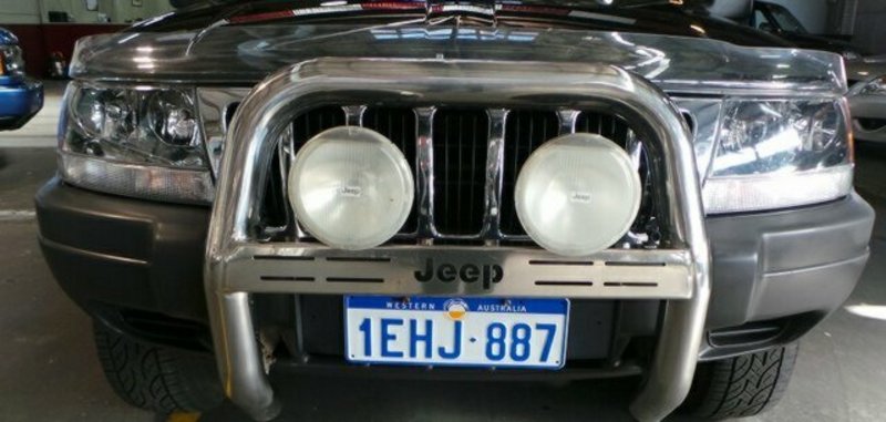 2004 JEEP GRAND CHEROKEE LAREDO (4x4) WG