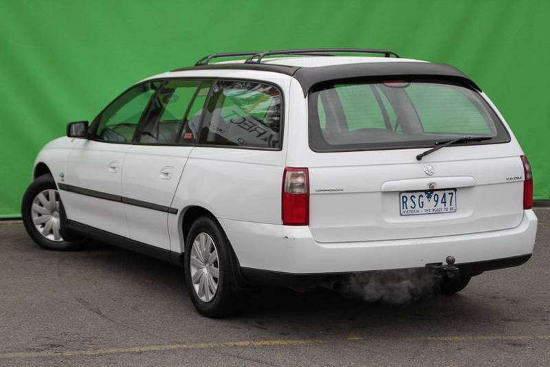 2002 HOLDEN COMMODORE EXECUTIVE VY