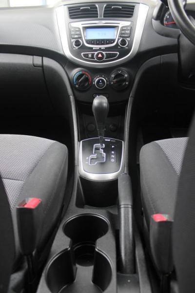 2013 HYUNDAI ACCENT ACTIVE RB