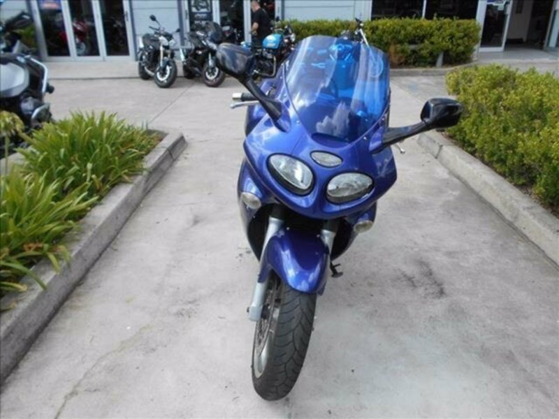 2001 TRIUMPH 955CC T955i (DAYTONA 955i)