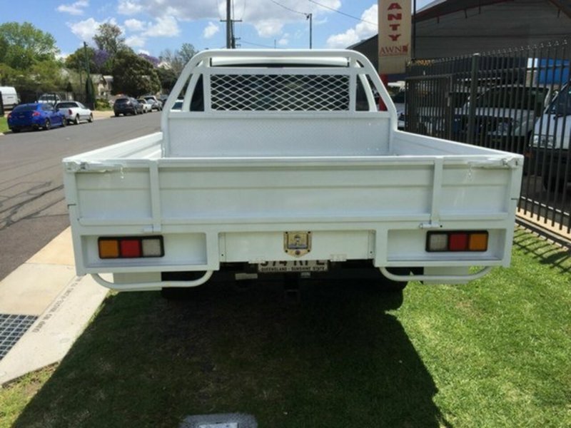 2006 NISSAN NAVARA ST-X (4x4) D40