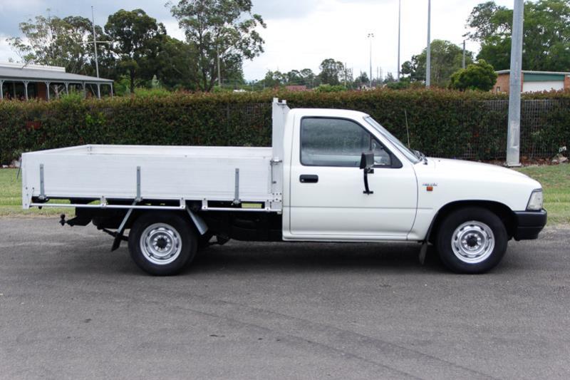 1996 TOYOTA HILUX RN85R
