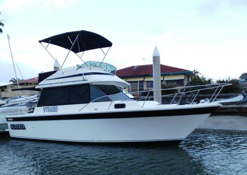 Riviera 30 Flybridge