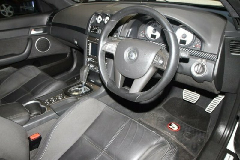 2010 HSV SENATOR SIGNATURE E2 SERIES