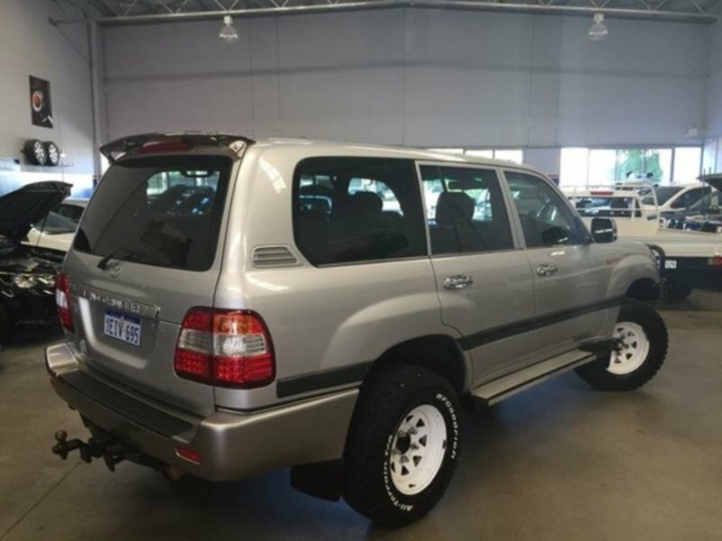 2006 TOYOTA LANDCRUISER GXL (4x4) UZJ100R UPGRADE II