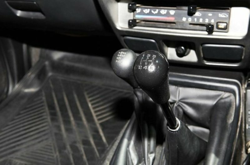 2012 NISSAN NAVARA ST-R SPECIAL EDITION (4x4) D22 SERIES 5