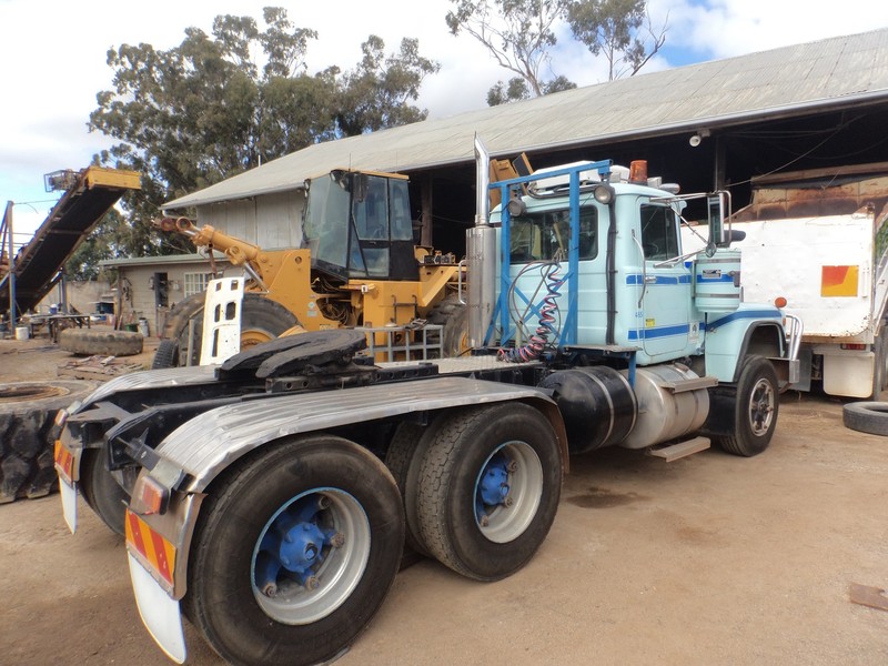 MACK R600 SERIES R600 SERIES Truck