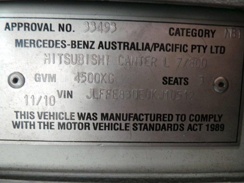 2010 FUSO CANTER