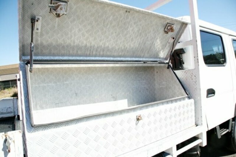 2006 MITSUBISHI CANTER FUSO