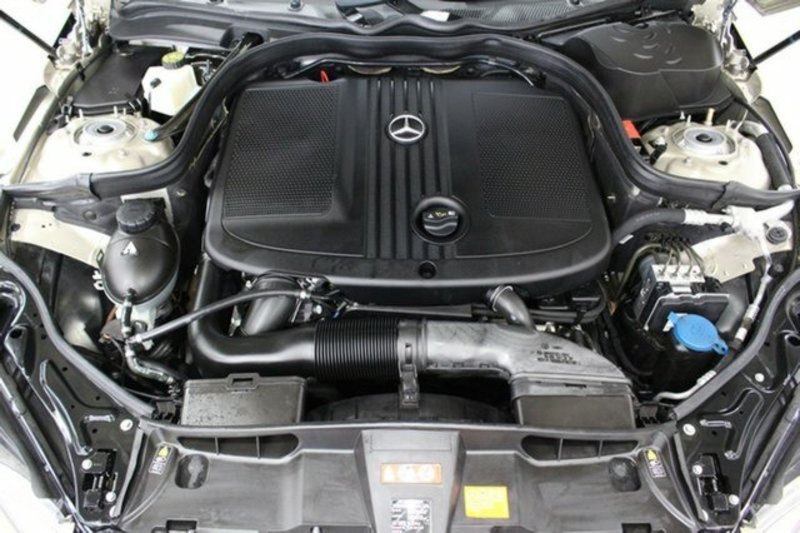 2011 MERCEDES-BENZ E250 CDI AVANTGARDE 212 MY11