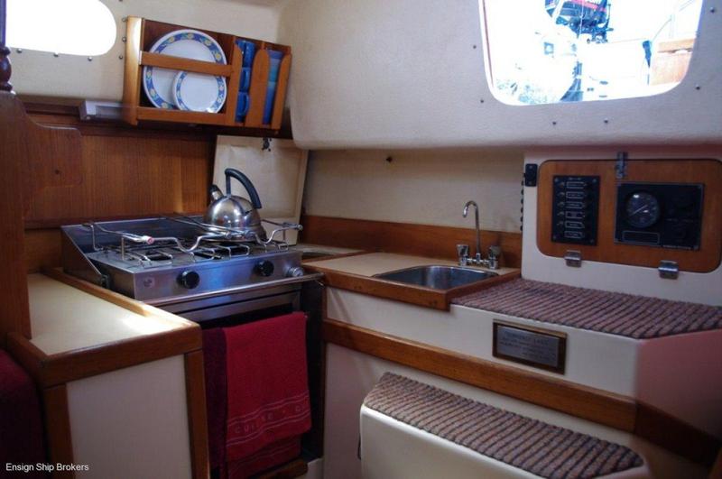 Phantom 33 Sloop