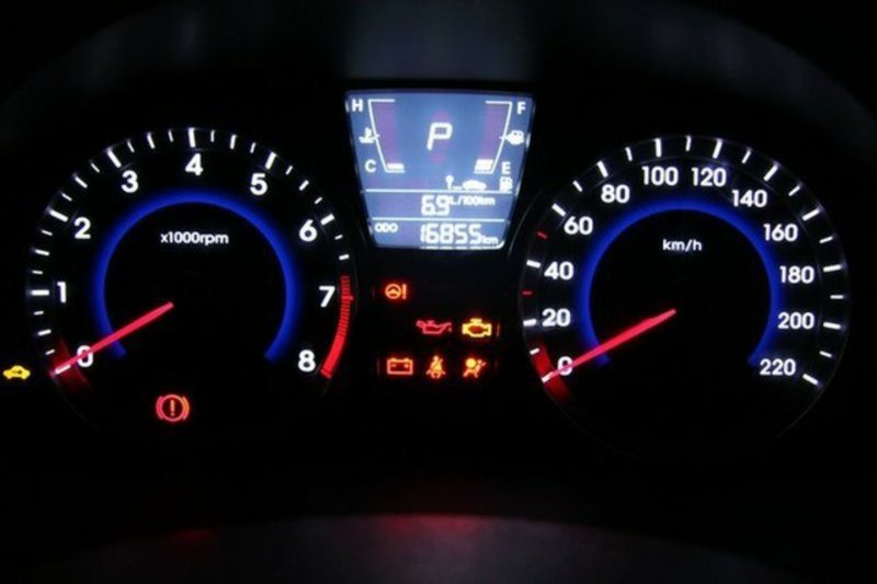 2014 HYUNDAI ACCENT ACTIVE RB2