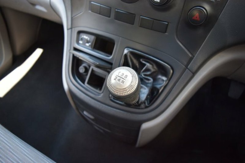 2010 HYUNDAI iLOAD TQ-V
