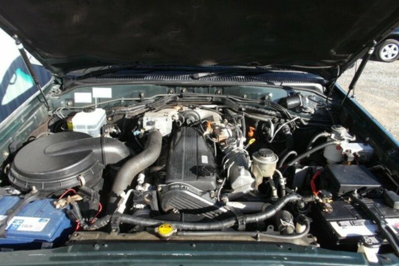 2000 TOYOTA LANDCRUISER GXL (4x4) HDJ100R