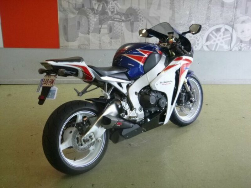 2011 HONDA 1000CC CBR1000RR (FIREBLADE) A