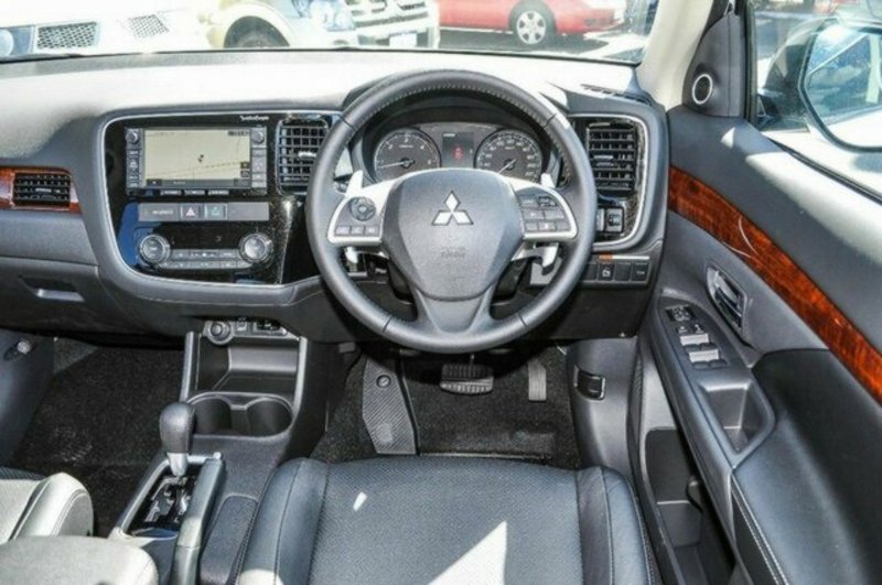 2013 MITSUBISHI OUTLANDER ASPIRE (4x4) ZJ
