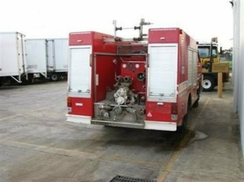 1984 FORD 1073 TRADER TRUCK