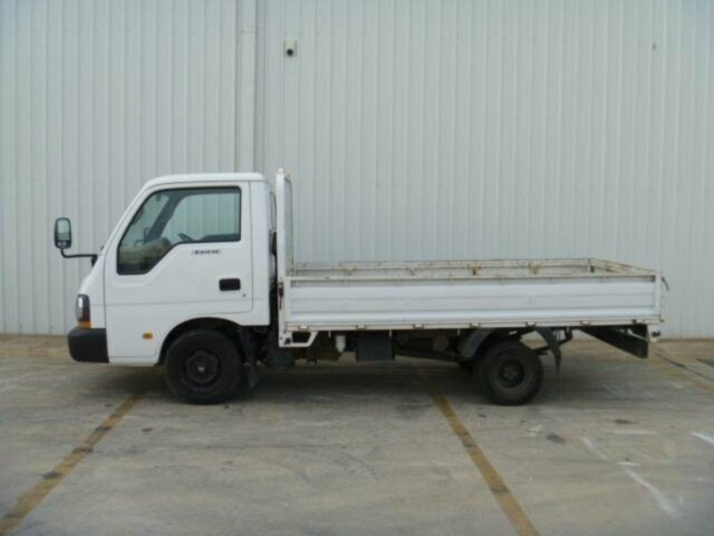 2004 KIA K2700