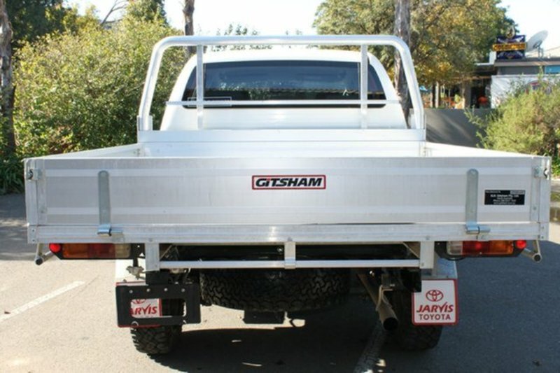 2010 TOYOTA HILUX SR (4x4) KUN26R 09 UPGRADE