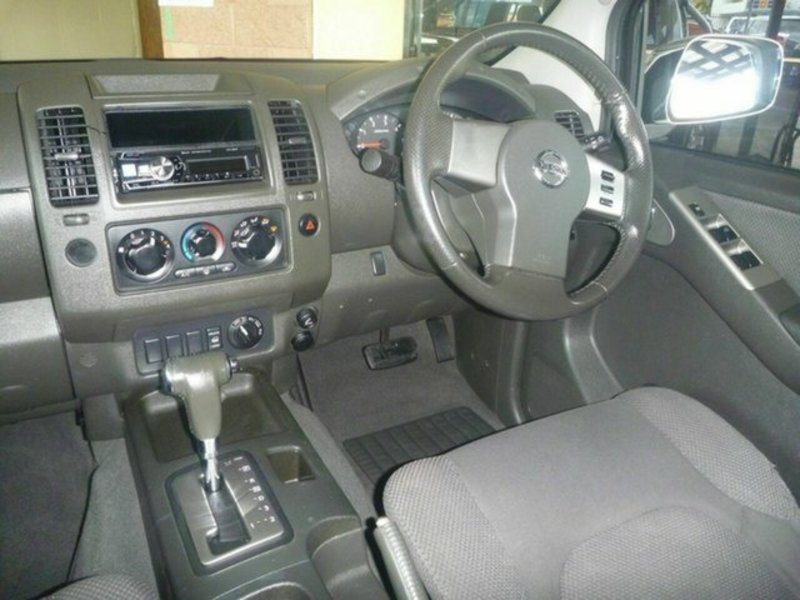 2007 NISSAN NAVARA ST-X (4x4) D40
