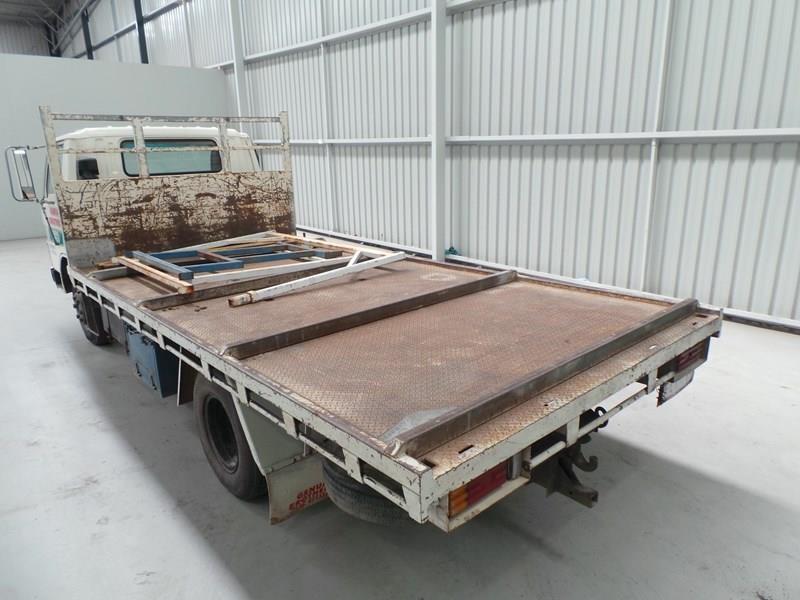 1985 FORD TRADER 0811